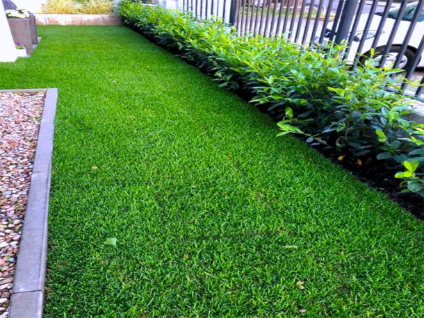 Perfekt verlegter Rollrasen durch die Rollrasen-Profis